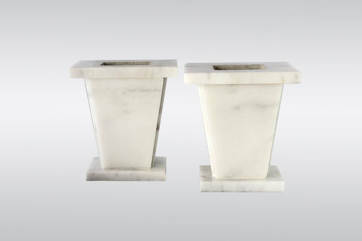 Floreros de mármol blanco Carrara